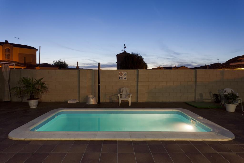 Tiara Vacaciones Villa Nava de la Asuncion Eksteriør billede