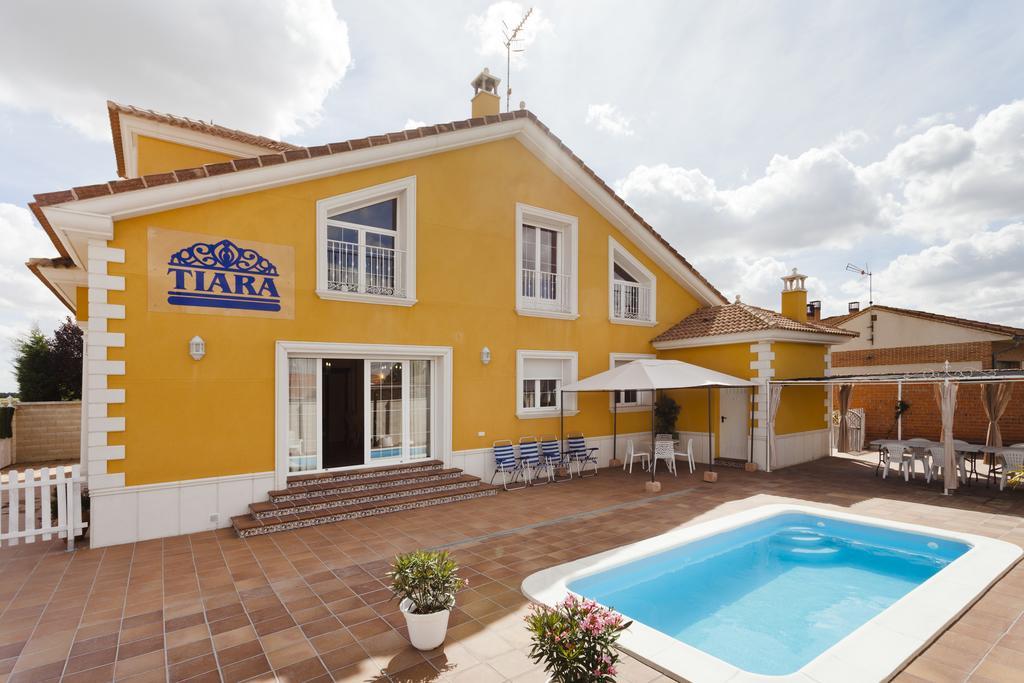 Tiara Vacaciones Villa Nava de la Asuncion Eksteriør billede