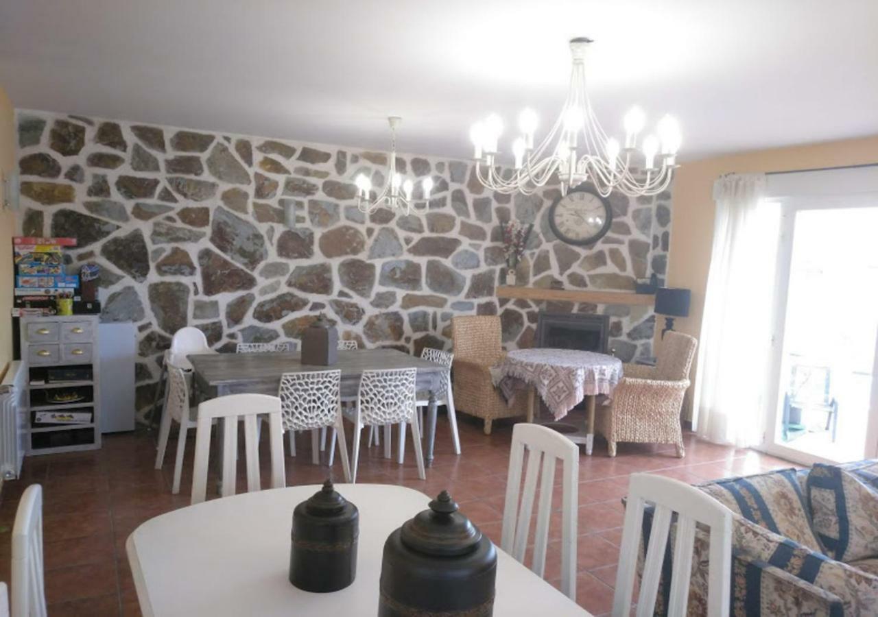 Tiara Vacaciones Villa Nava de la Asuncion Eksteriør billede