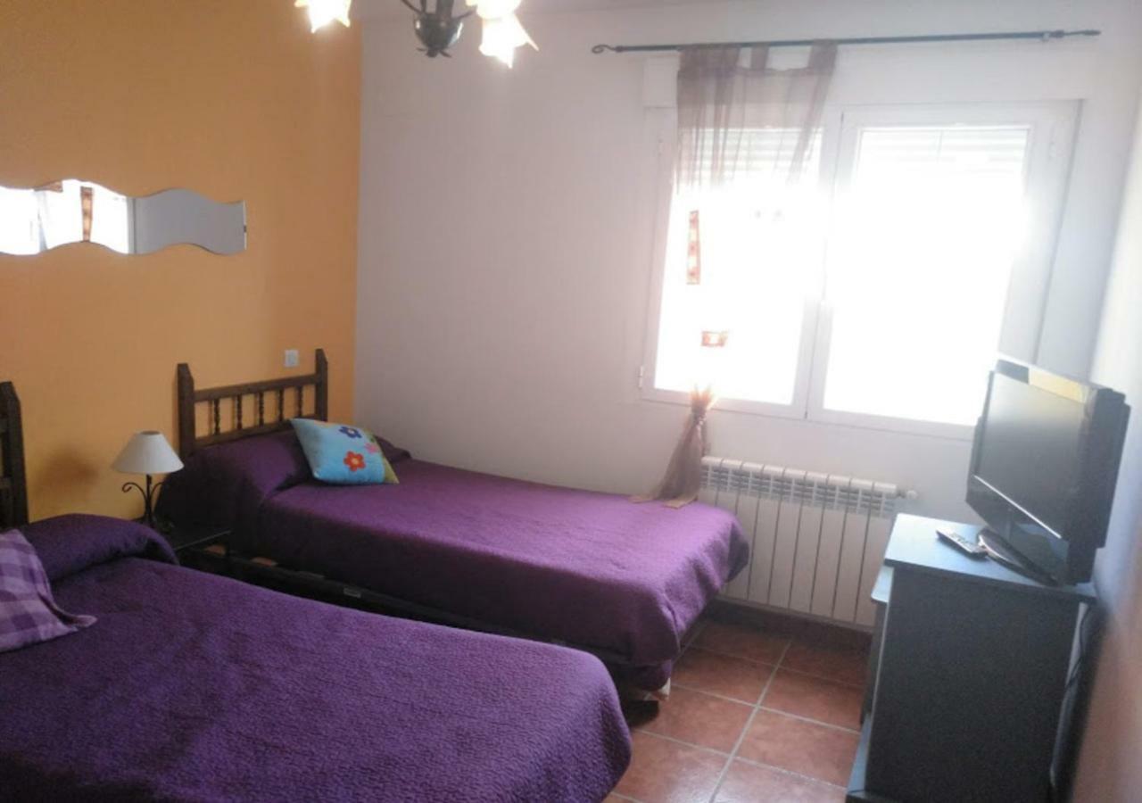 Tiara Vacaciones Villa Nava de la Asuncion Eksteriør billede